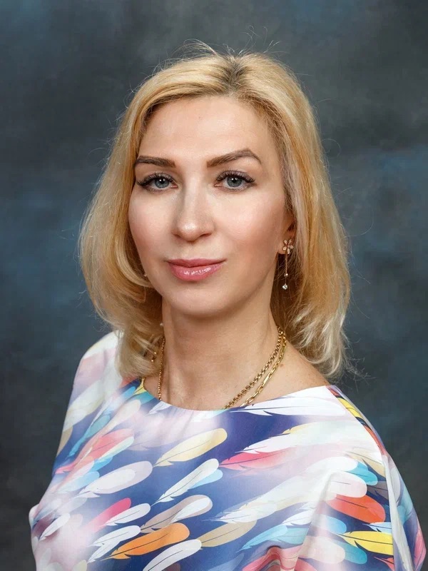 Тушканова Лариса Анатольевна.